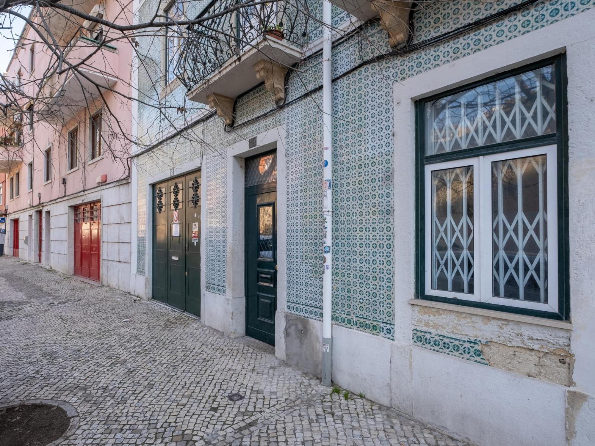 Cool Apartment Near Alfama Lisbona Esterno foto