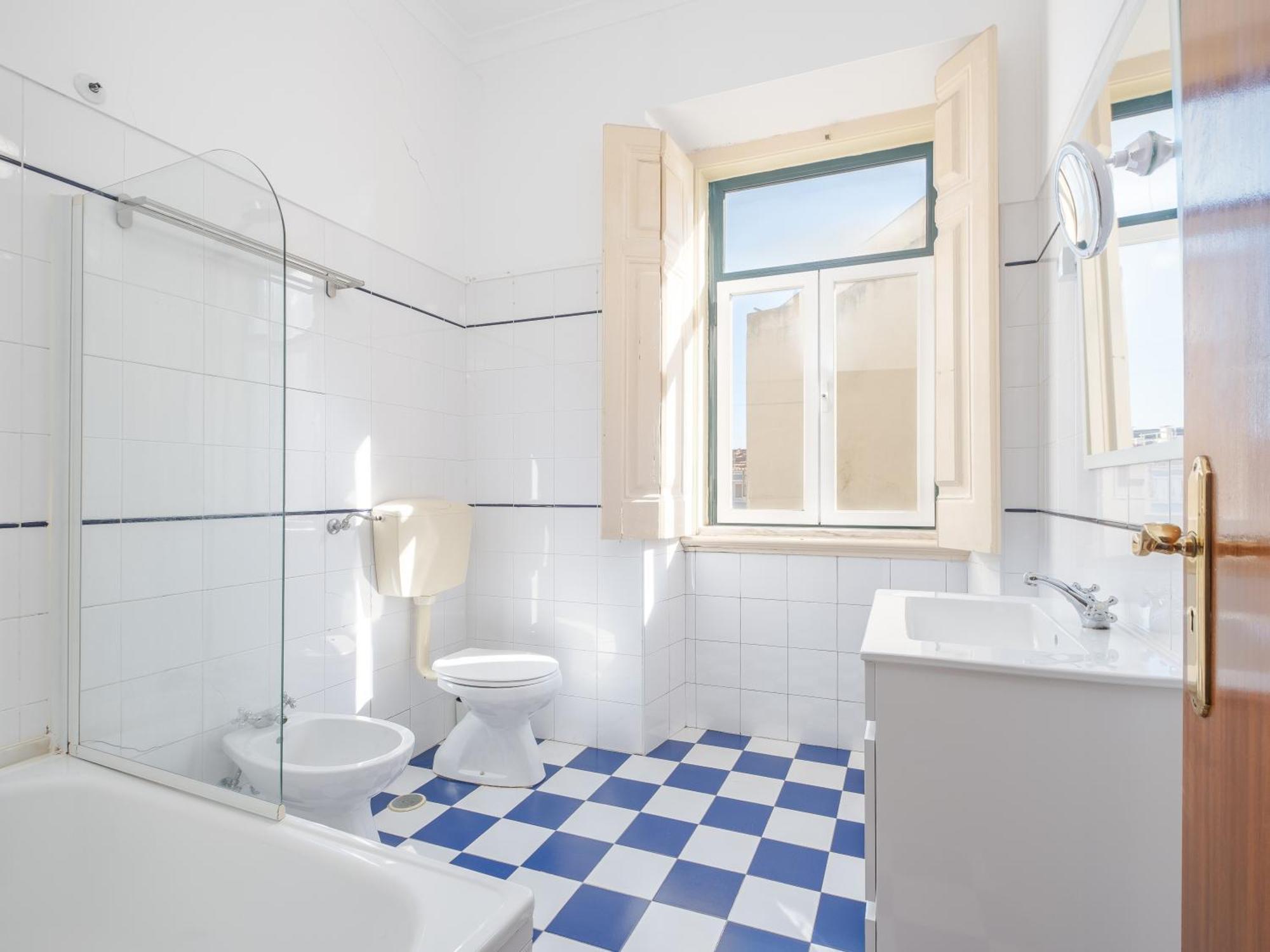 Cool Apartment Near Alfama Lisbona Esterno foto