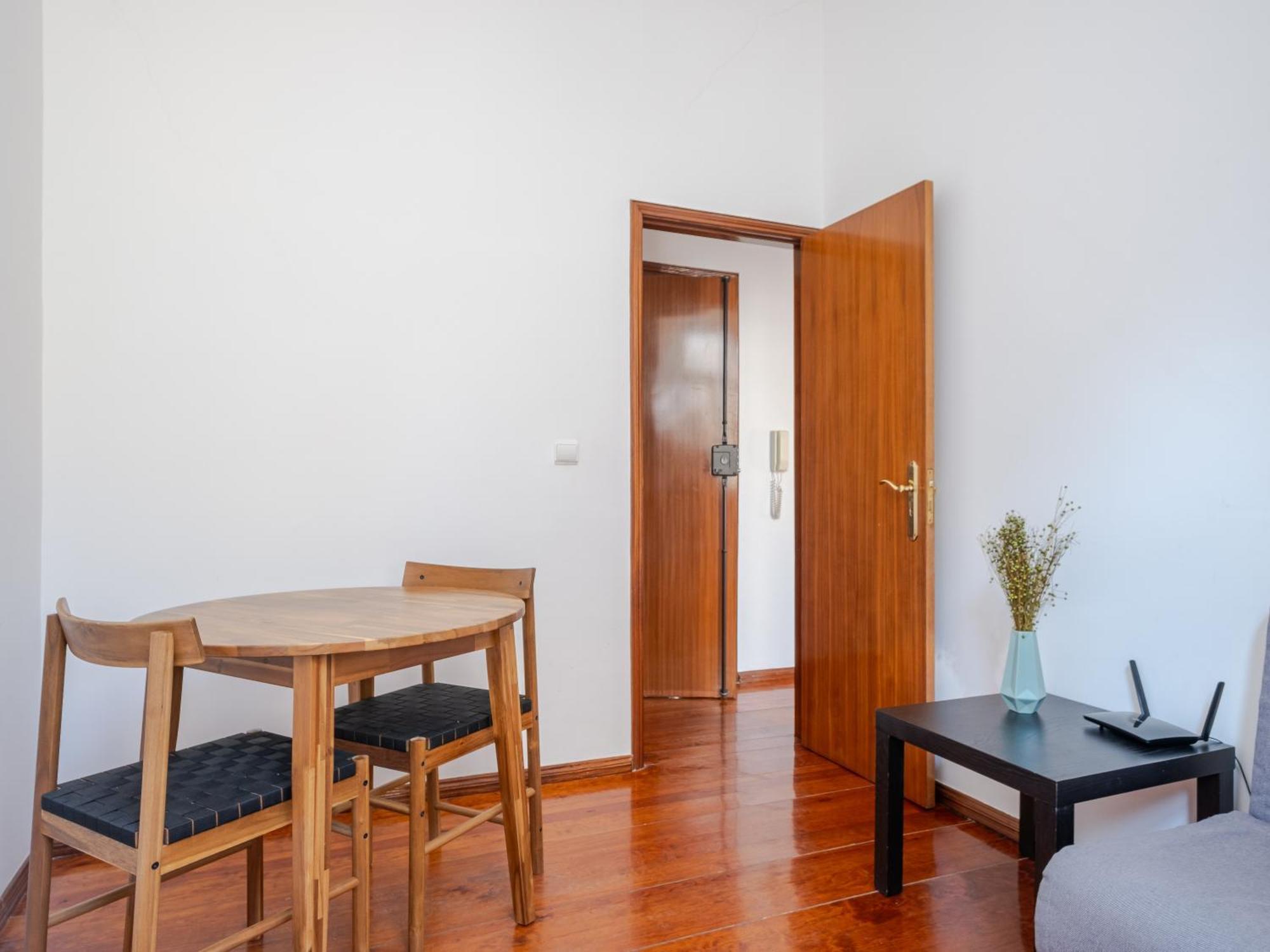 Cool Apartment Near Alfama Lisbona Esterno foto